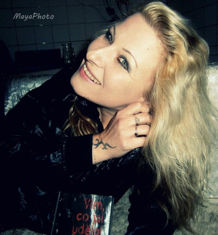 426699_152639821558261_1071399126_n